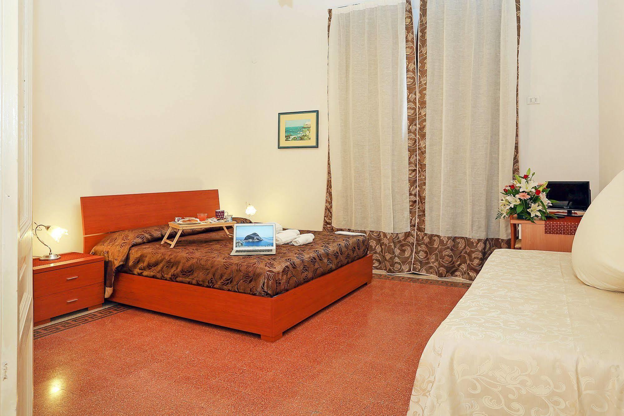 Bells Of Rome Hotel Bagian luar foto