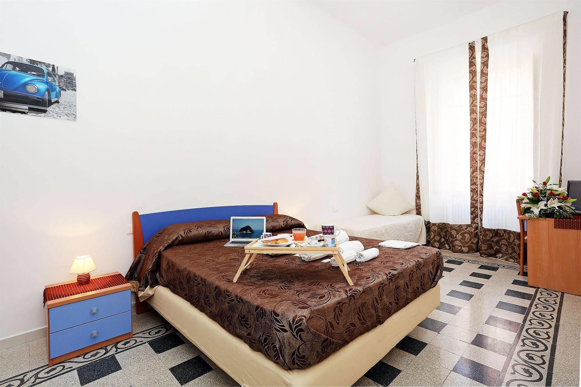 Bells Of Rome Hotel Bagian luar foto