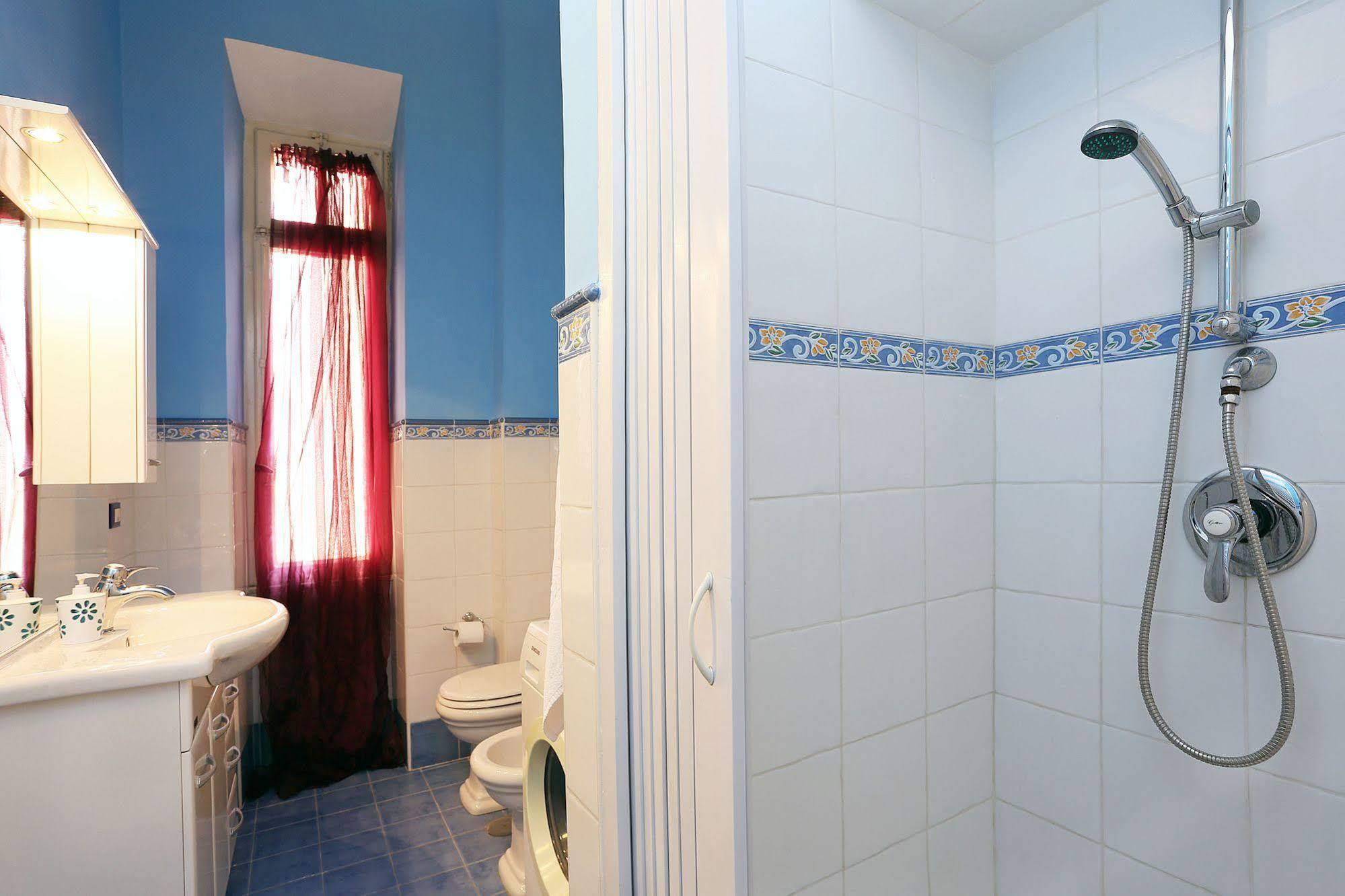 Bells Of Rome Hotel Bagian luar foto
